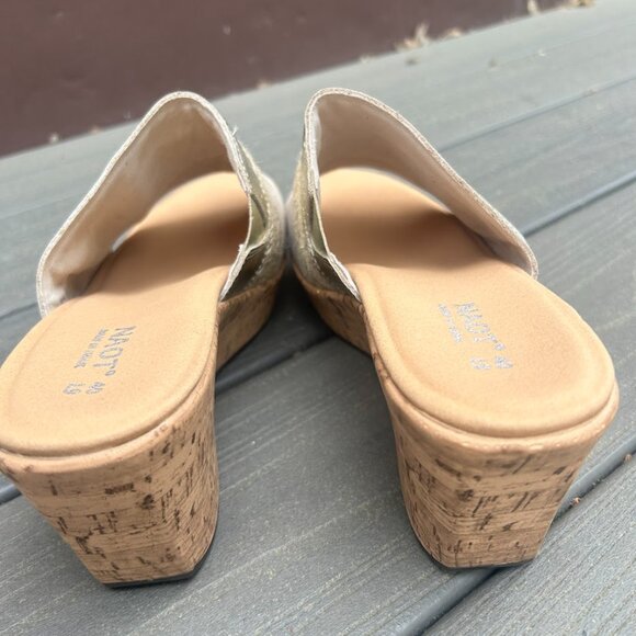 NAOT Tiki Platform Wedge Slide Comfort Leather Mule Sandal Gold Size 40 Boho - Picture 5 of 7